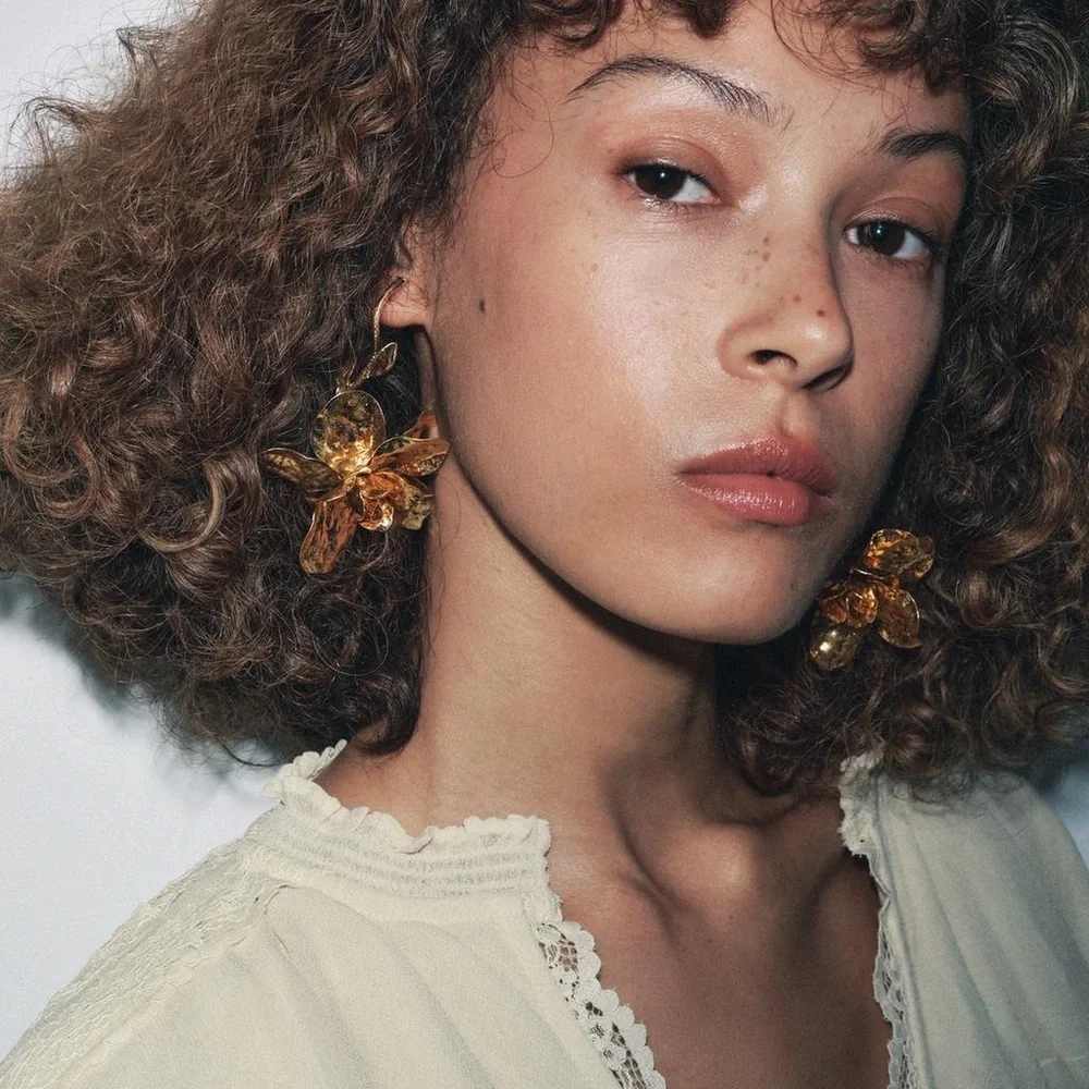 Zara Gold Textured Flower & Stem Earrings NWT